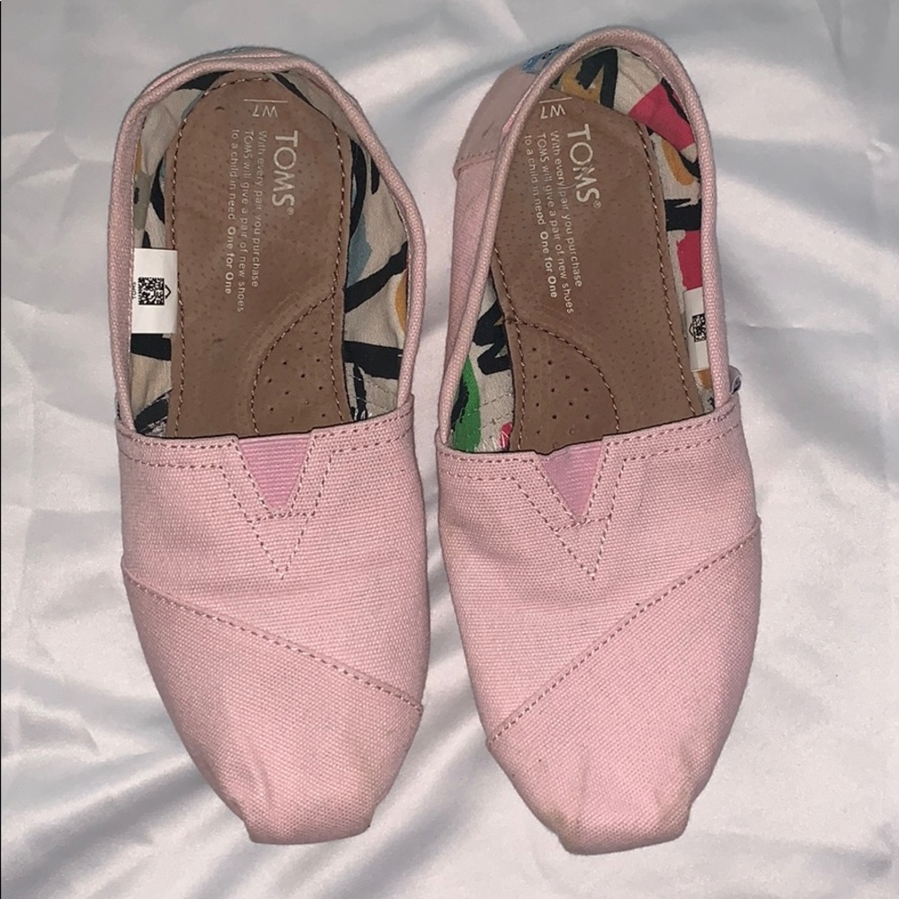 Toms shoes